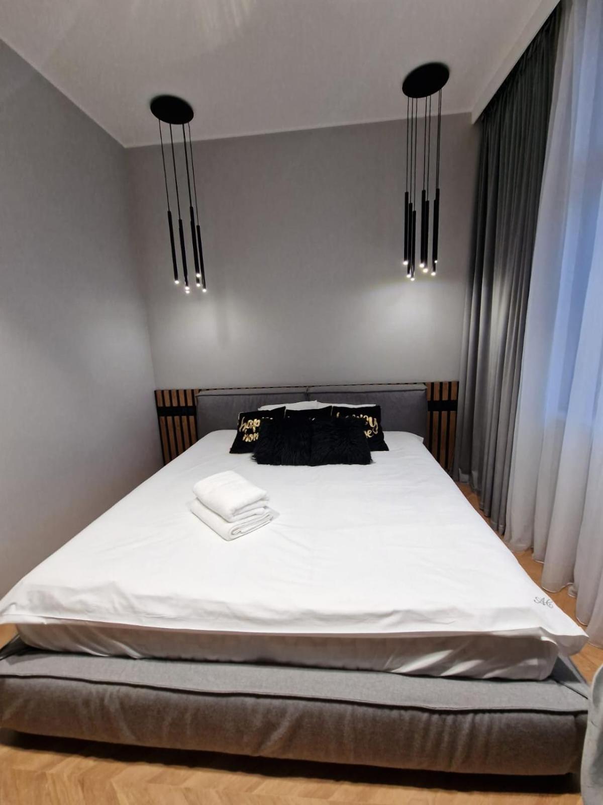 Apartamenty Sebastiana Краков Экстерьер фото